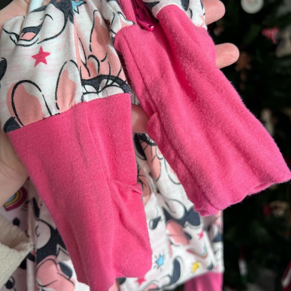 Little Sleepies Disney Minnie Forever Pink Zippy Pajamas Size 6-12 Months GUC - Picture 8 of 10
